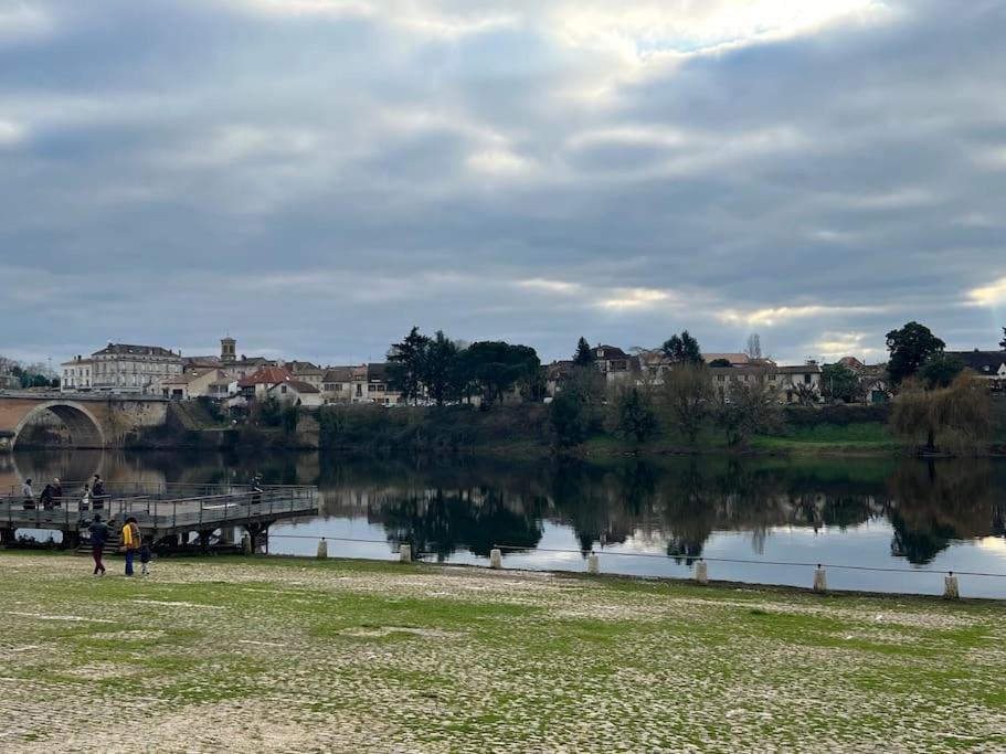 Villa Belle Perigourdine Avec Piscine Bergerac