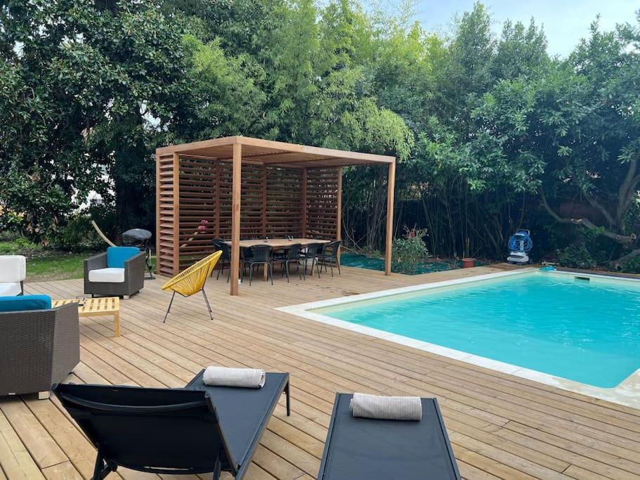 Villa Belle Perigourdine Avec Piscine